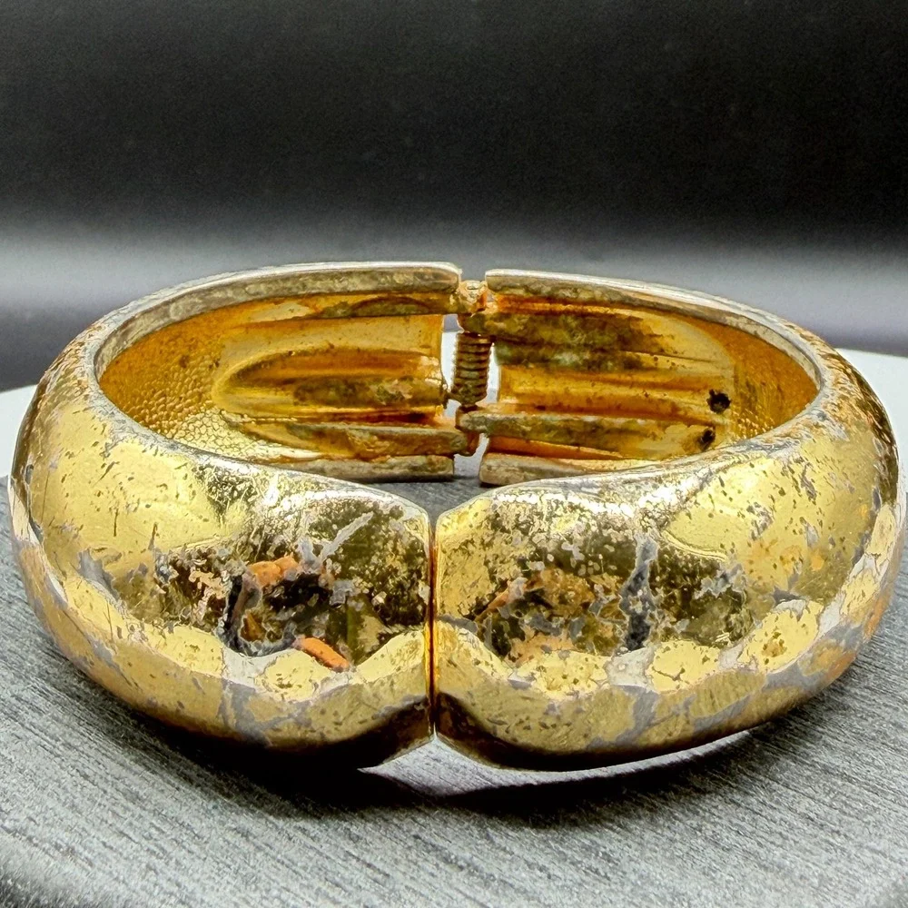 N/A bold gold